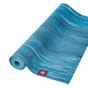 Manduka eko superlite putna joga prostirka dresden blue marble 2