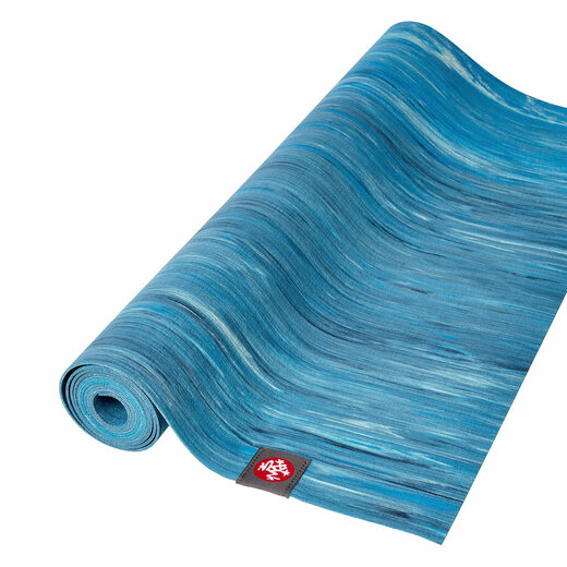 Manduka eko superlite putna joga prostirka dresden blue marble 2