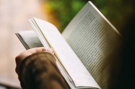 Books 1149959 640