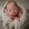 Mushie swaddle falling stars 2