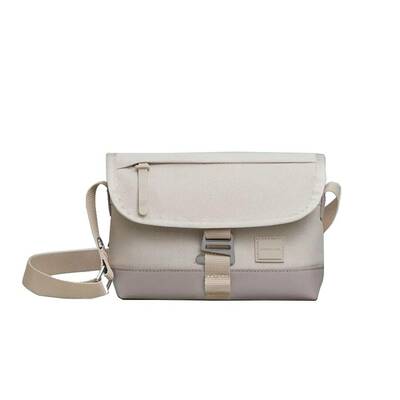 Mini messenger taupe 1 crop