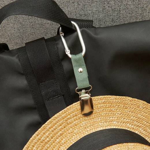 Travel hat clip 3