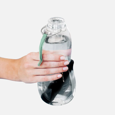 Black+blum boca za vodu s ugljenim filterom olive 1