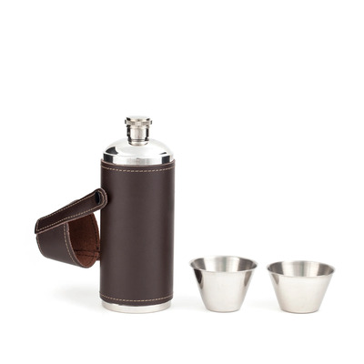 Kikkerland set leather flask