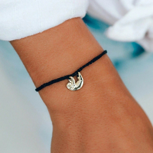Pura vida narukvica gold charm sloth black 1