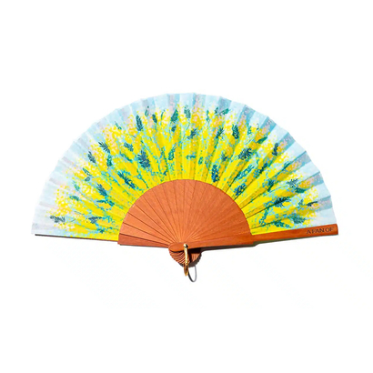 A fan of lepeza mini magic mimosa