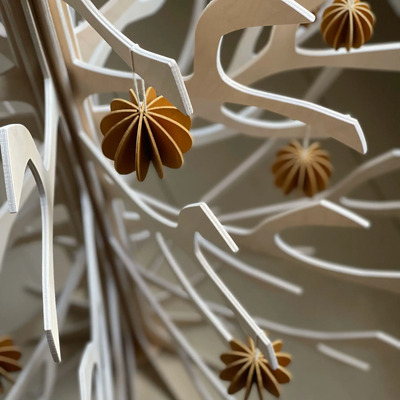 Lovi kuglice cinnamon smeđe 4cm 6 kom 1