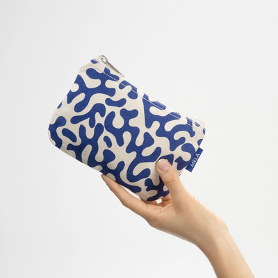 Melawear kozmetička torbica mala greige blue coral print 1