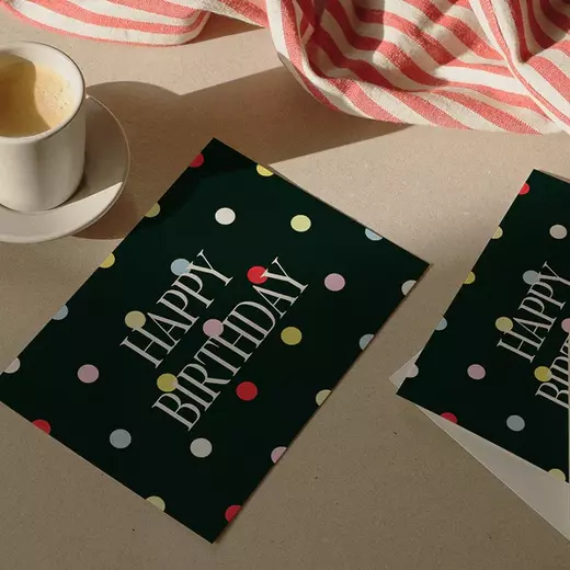 Boja čestitka happy birthday (točkice)