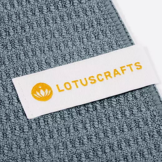 Lotuscrafts ručnik za jogu balsam green 2
